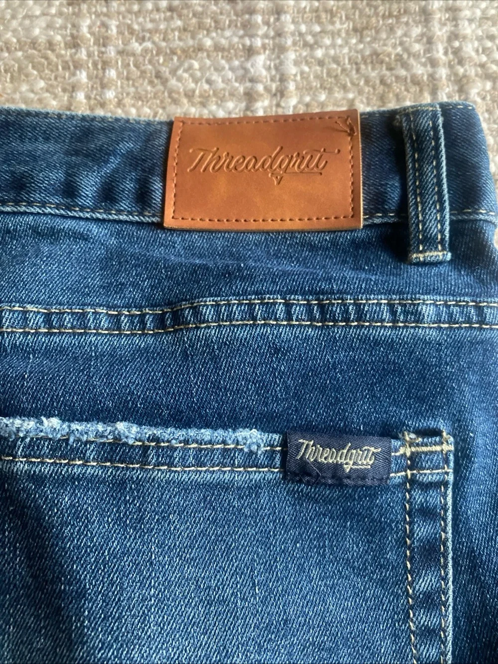 Men's Straight Leg Jeans in Dark Blue Denim 32/32 threadgrit